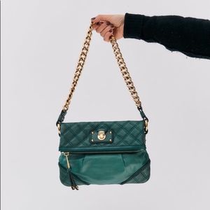 MARC JACOBS 100% AUTHENTIC BEAUTIFUL QUILTED SHOULDER BAG WITH GOLD HARDWARE! 😍